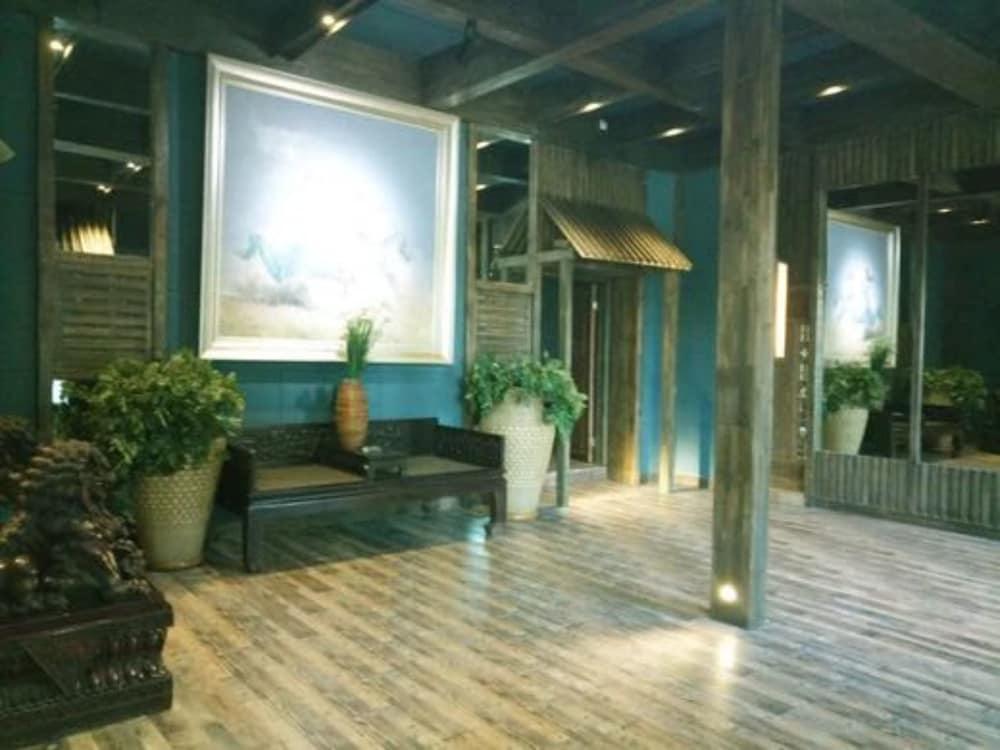 Yema Silk Road Inn - Lobby