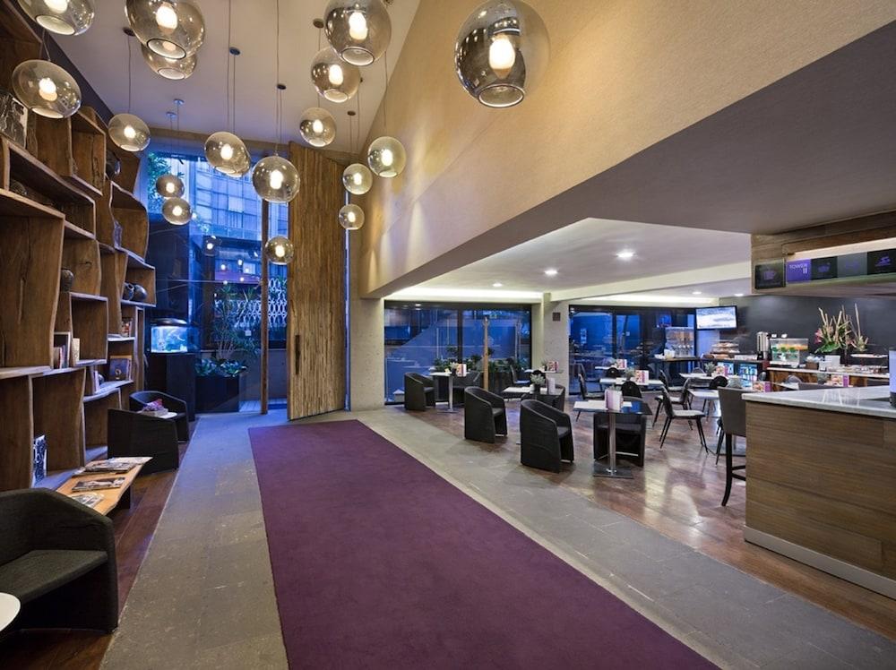 Las Suites Campos Eliseos - Lobby Lounge