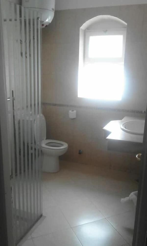 El Gouna Downtown property Co2 - Bathroom