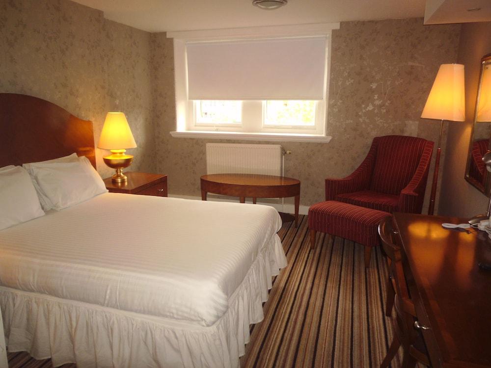 Sir Thomas Hotel - Room