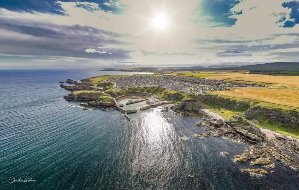 4-bed Cottage in Portknockie, Near Cullen, Moray - Beach