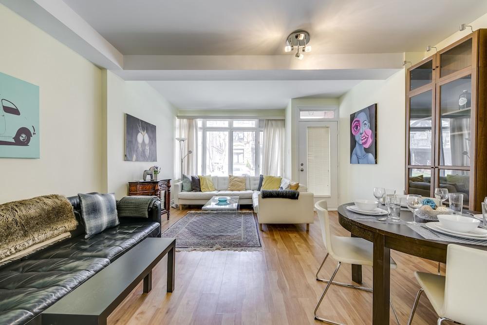 Newly Decorated 2BR Yorkville Home - Featured Image