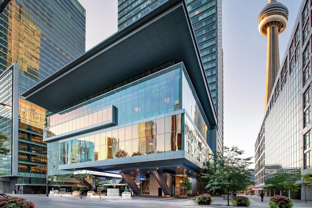 The Ritz-Carlton, Toronto - Exterior
