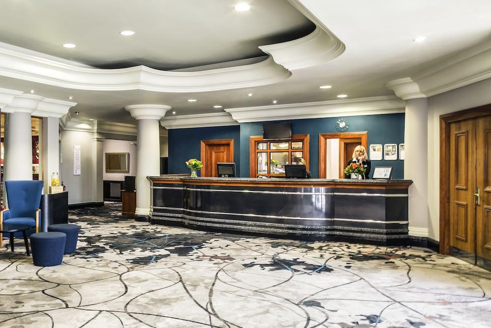 Mercure Dartford Brands Hatch Hotel & Spa - Reception