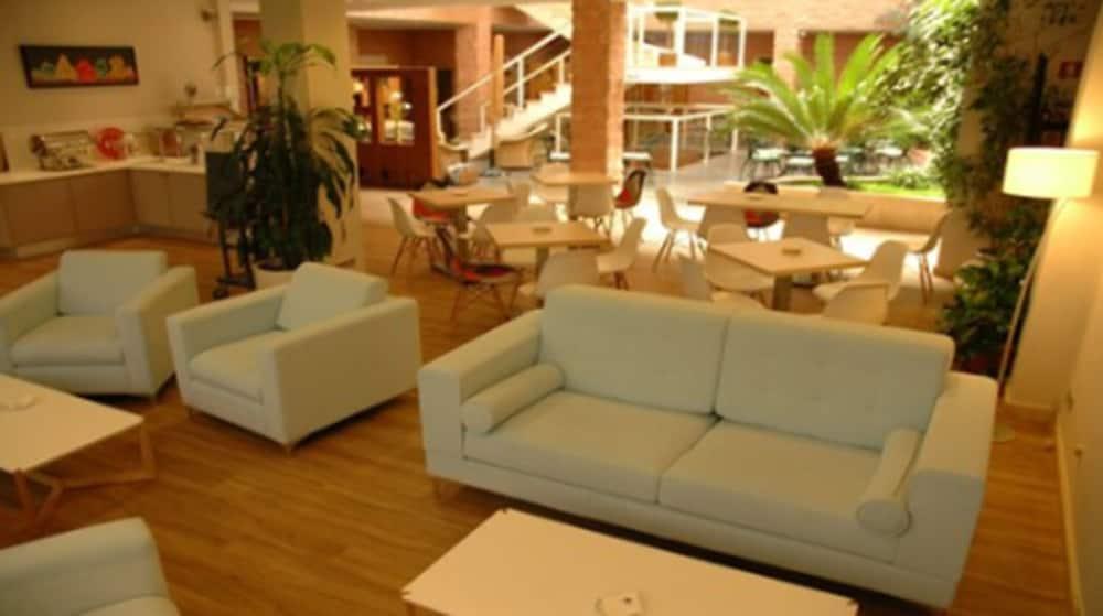 هوتل ماجاداهوندا - Lobby Lounge