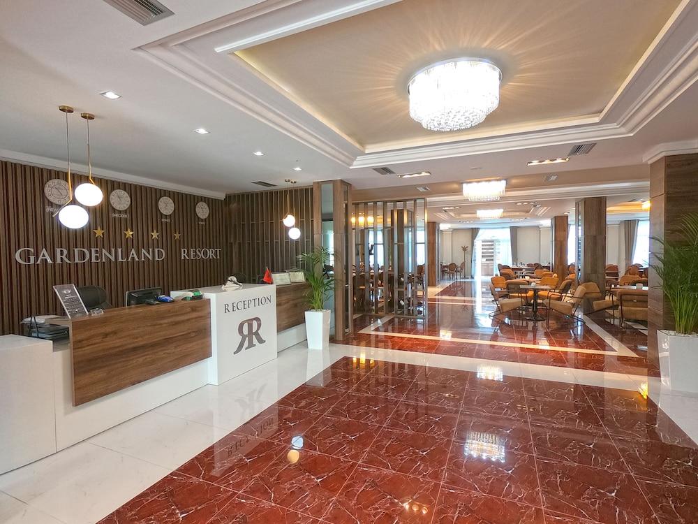 Gardenland Resort - Lobby Lounge
