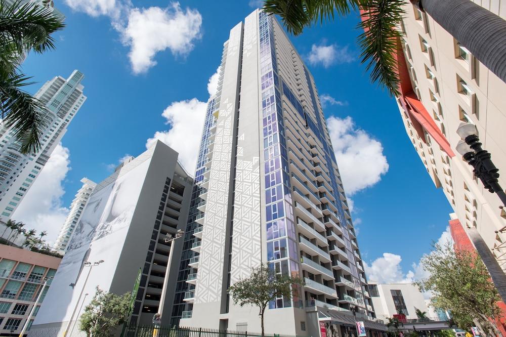 The Guild Downtown - Miami - Exterior