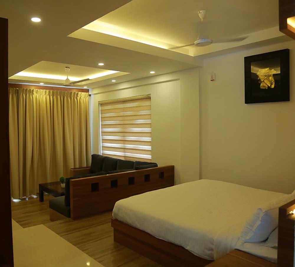 Athirapilly River Resort - Room