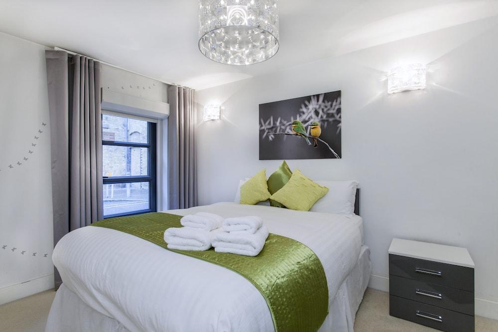 Club Living - Camden Town Apartments - Room