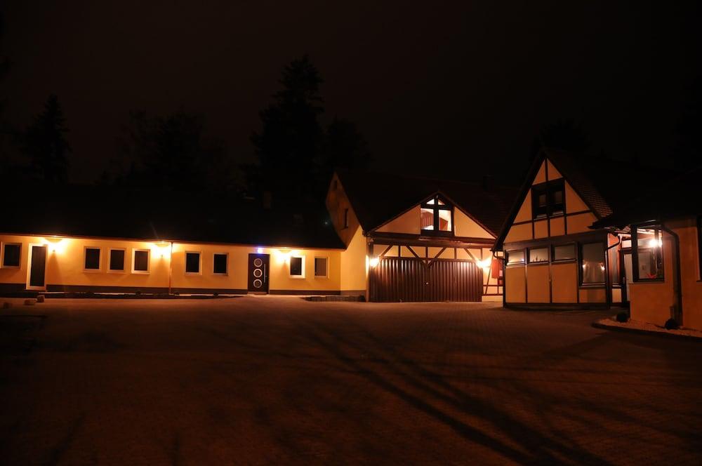 Seeland Lodge - Featured Image