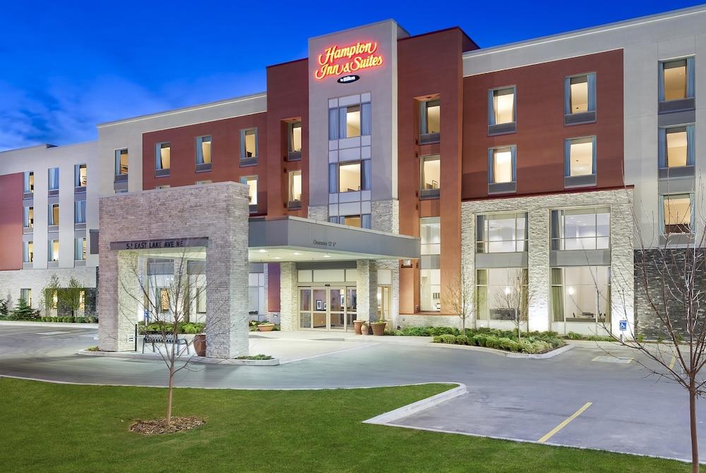 Hampton Inn & Suites by Hilton, Airdrie, AB, Canada - Exterior