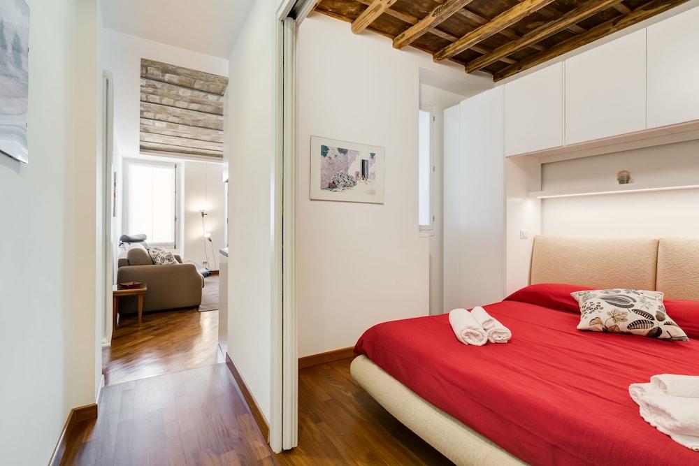 Piazza Navona-Coronari House - Room