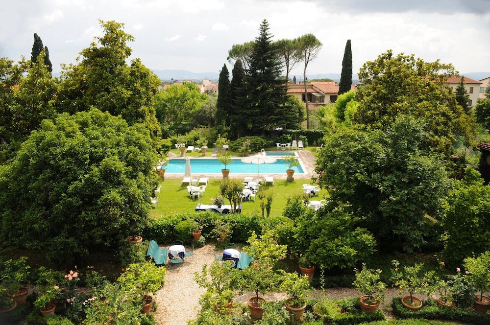 Hotel Villa Villoresi - Outdoor Pool