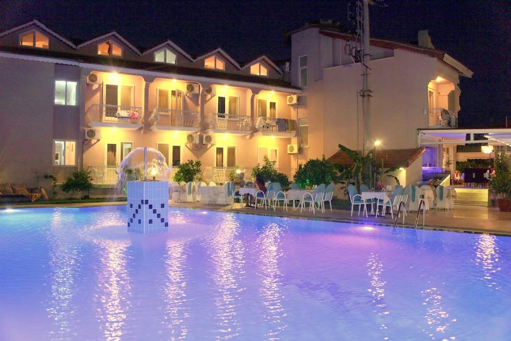 Dalyan Hotel Caria Royal - Outdoor Pool