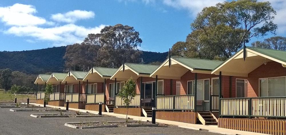 Canberra Carotel Motel - Featured Image