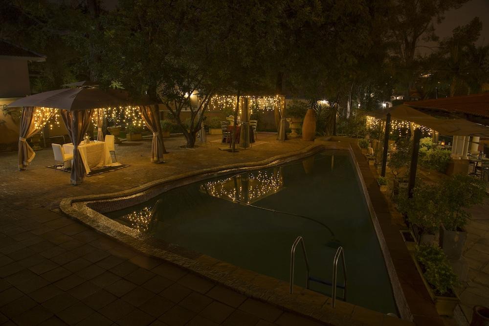 Casa Toscana - Outdoor Pool