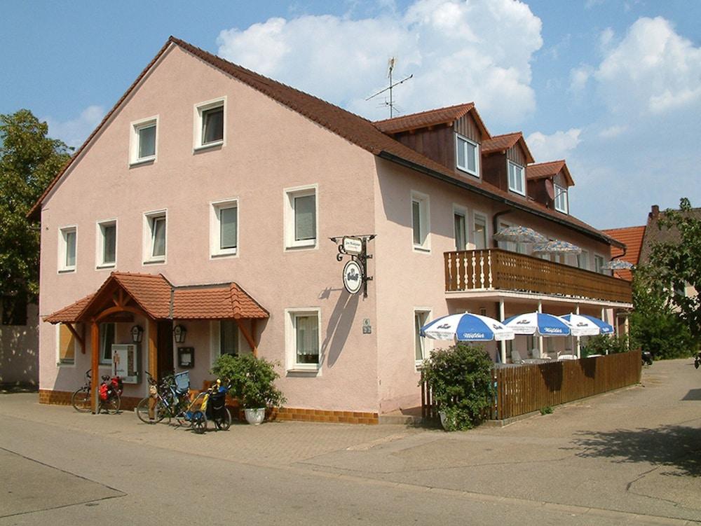 Landgasthaus Zum Mönchshof - Featured Image