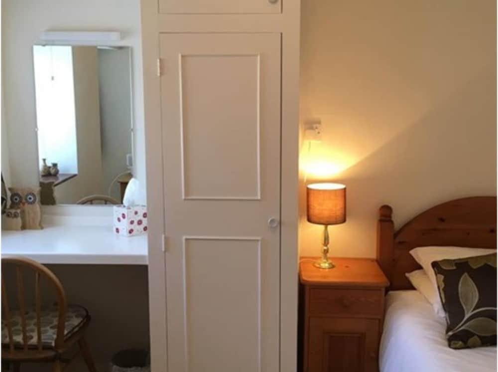 The Barn Guest House & Tea Rooms - Room