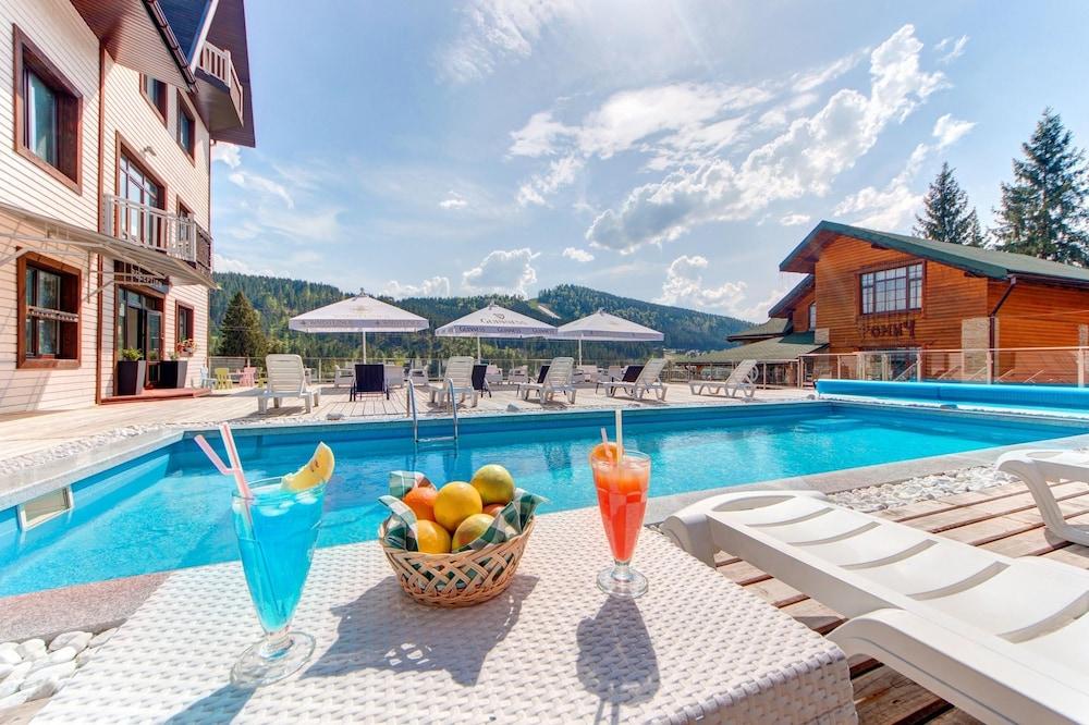 Park Hotel Fomich - Outdoor Pool