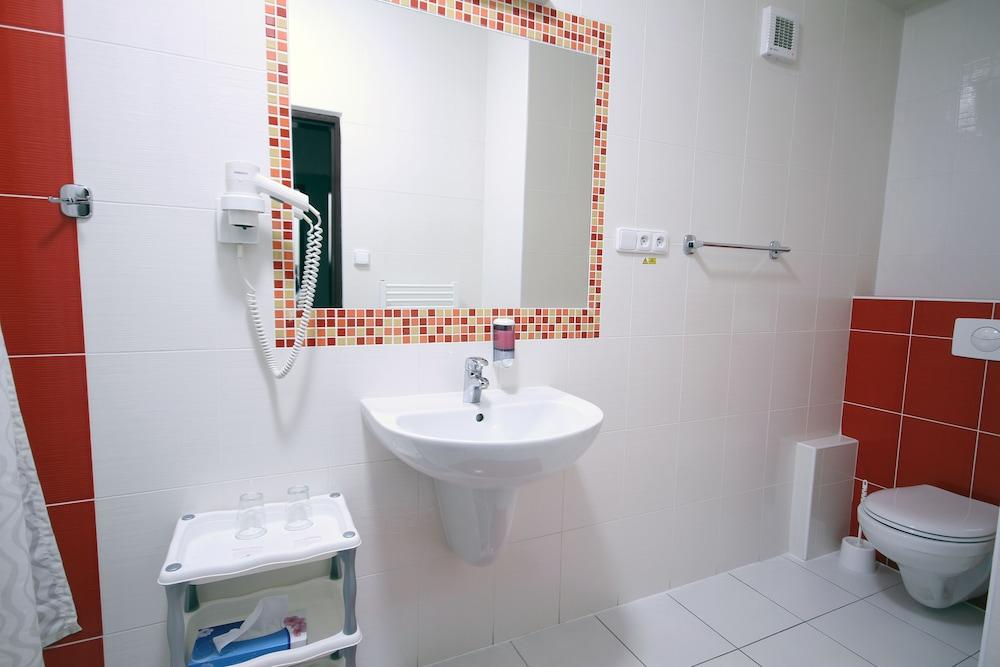 Hotel Baronka - Bathroom