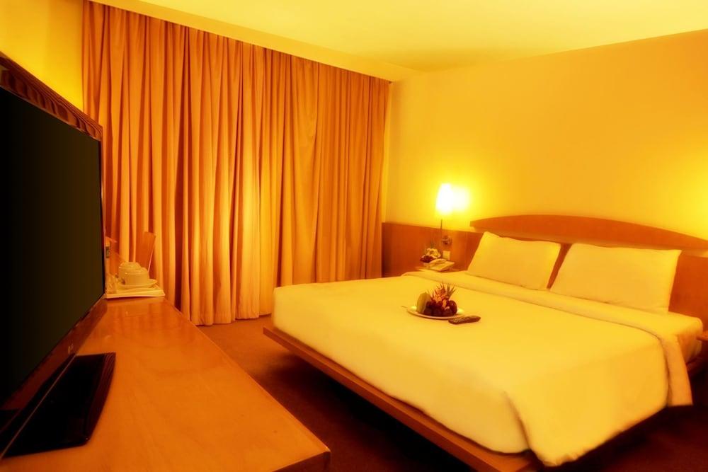 Grand Suka Hotel - Room