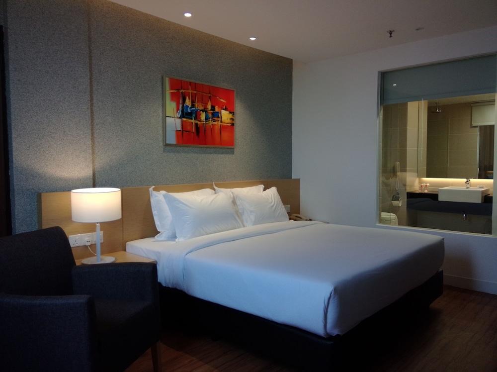 Hotel Excelsior - Room