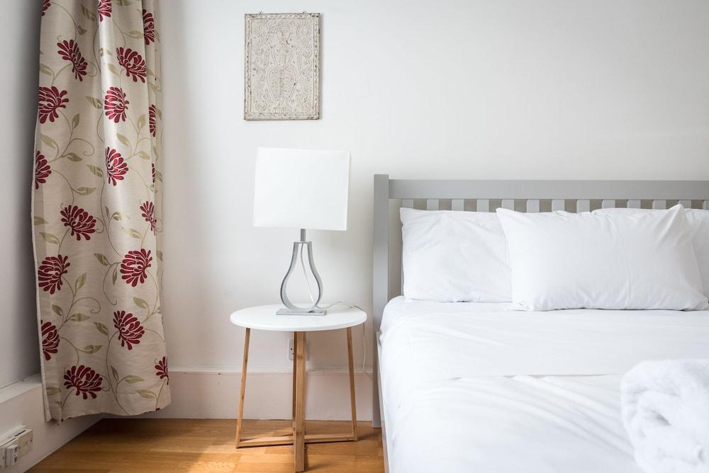 A Place Like Home - Comfortable South Kensington Apartment - Room