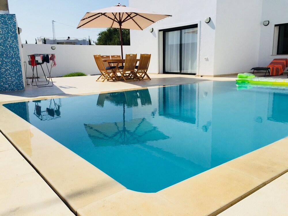 Villa Avec piscine privee - Outdoor Pool