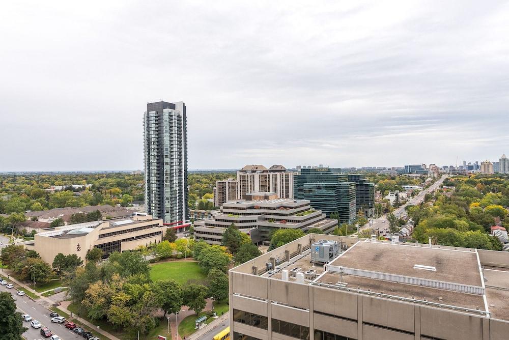 Pelicanstay at Yonge & Sheppard North York - Sundeck