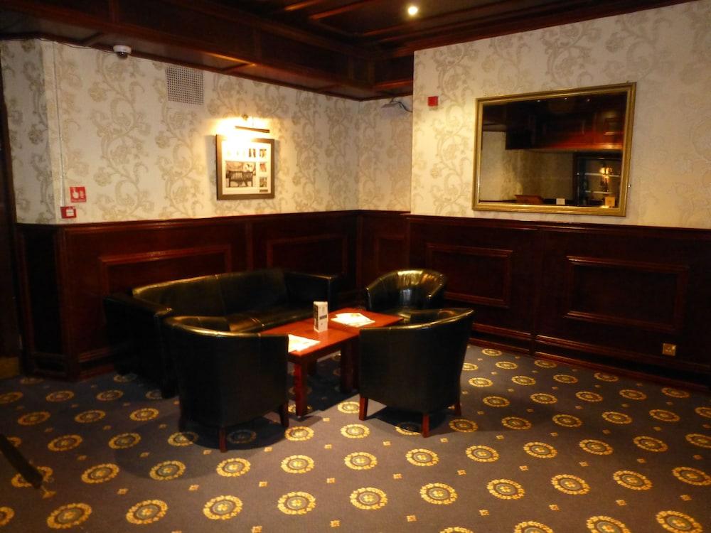 Maes Manor Hotel - Lobby Lounge