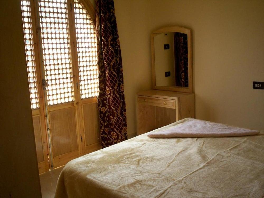 Arabesque Apartments - Room