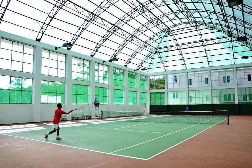 دراجون كينج هوتل - Tennis Court