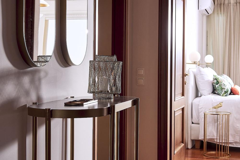 Elaia Luxury Residences - Interior