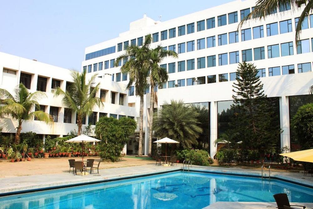 Hotel Maurya - Featured Image