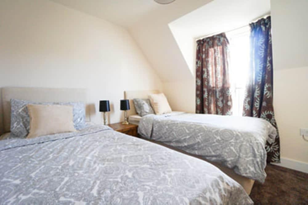 Thatcham Serviced Apartments - Room