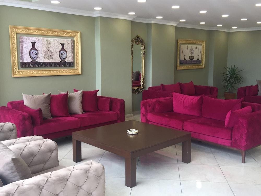 Trabzon Ottoman Residence - Lobby Sitting Area