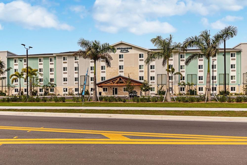 WoodSpring Suites Naples - Featured Image