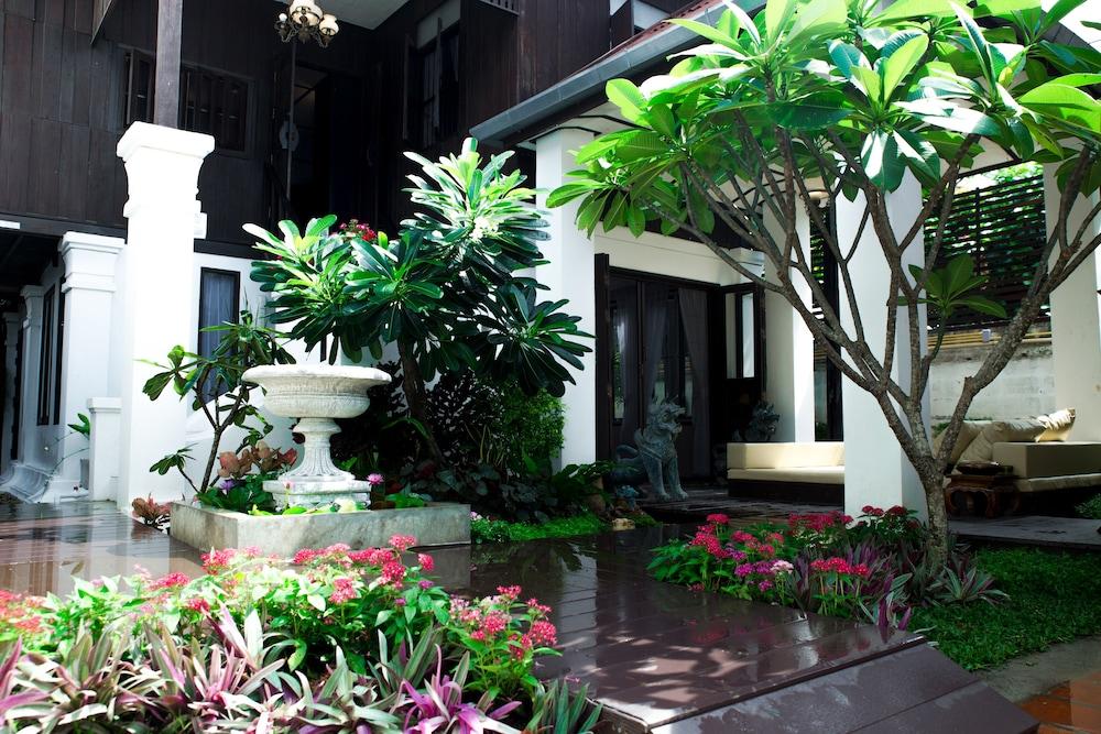 Rachamankha Thai Villa - Featured Image