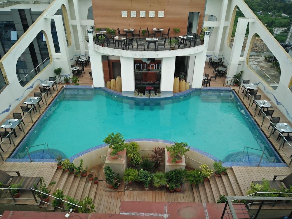 Senses Hotel - Outdoor Pool