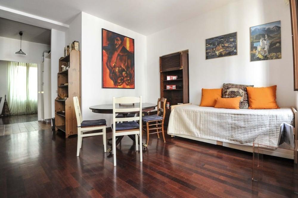 Garibaldi Apartment - Featured Image