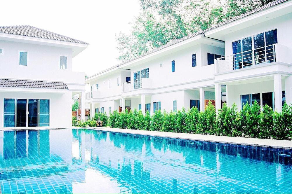Jai House Phuket - Outdoor Pool