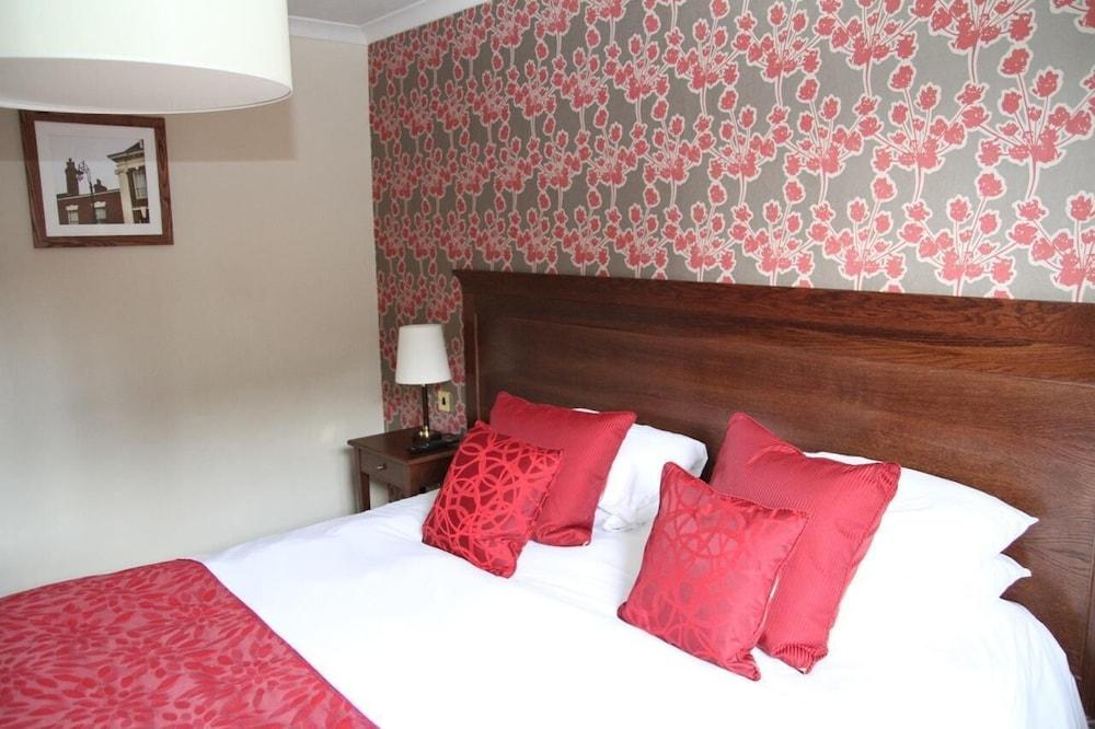 Coleshill Hotel by Greene King Inns - Room