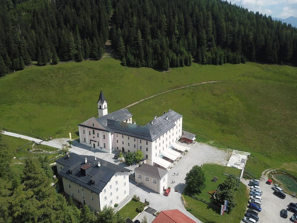 Klostergasthof Maria Waldrast - Aerial View