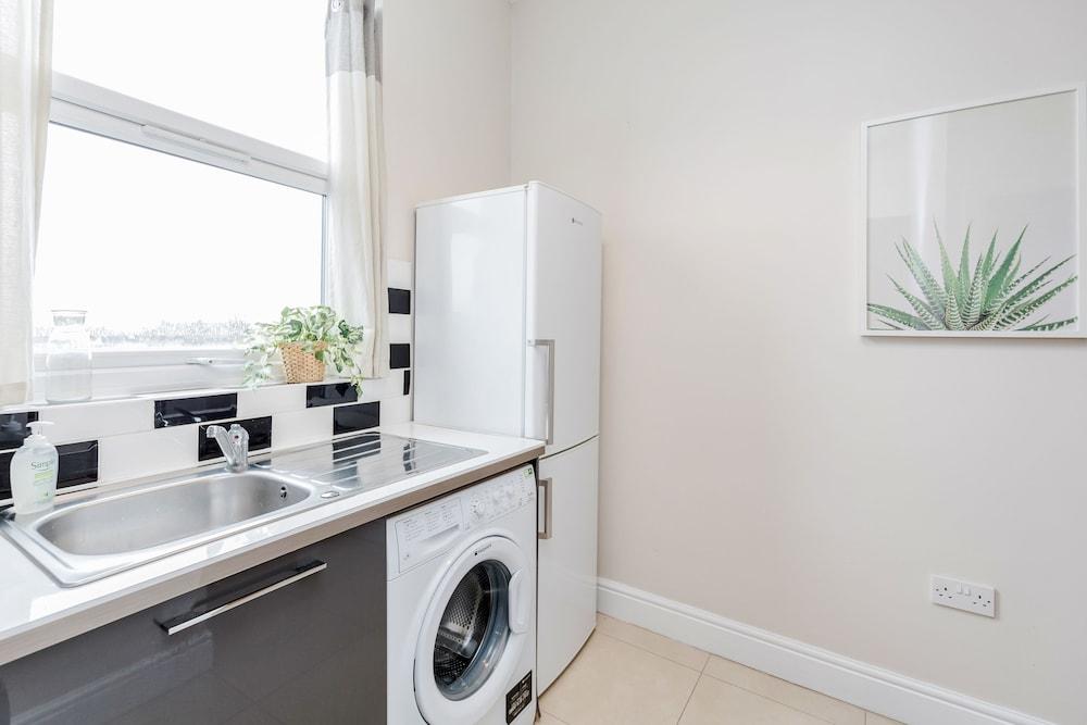WelcomeStay Clapham Junction 2 bedroom Apartment - Interior