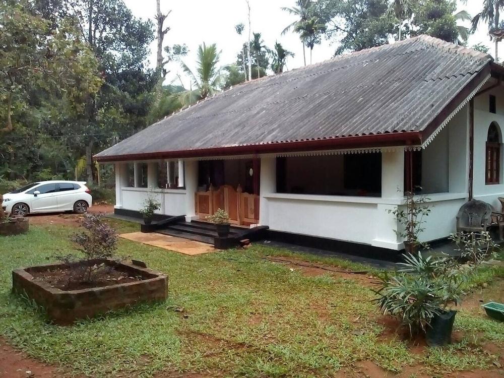 Walawwa Guest House - Featured Image
