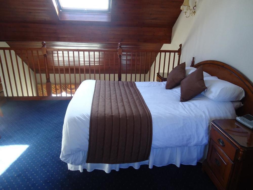 The Littleover Lodge Hotel - Room