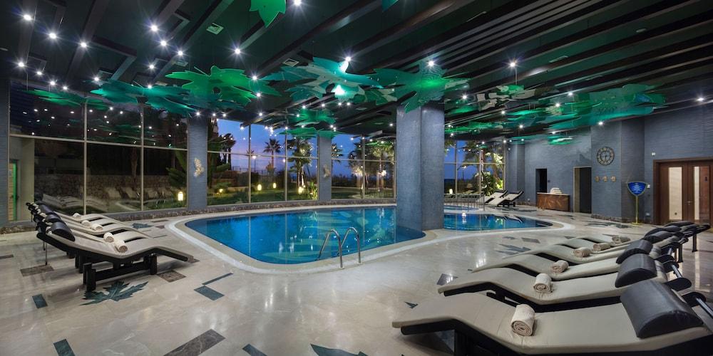 Merit Royal Premium Hotel - All inclusive - Indoor Pool