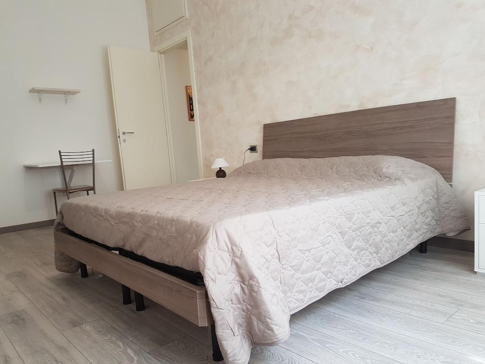 Sant'Ambrogio Flat - Room