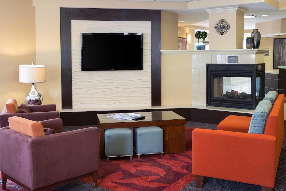 Residence Inn By Marriott Fort Collins - Lobby