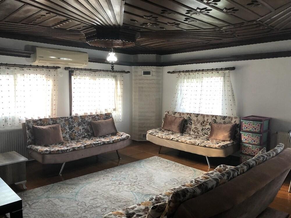 Villa Burcalı - Living Room